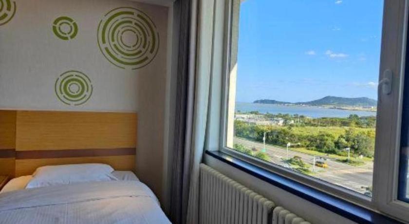 Greentree Inn Weihai Rongcheng Haoyunjiao Tourist Resort Экстерьер фото
